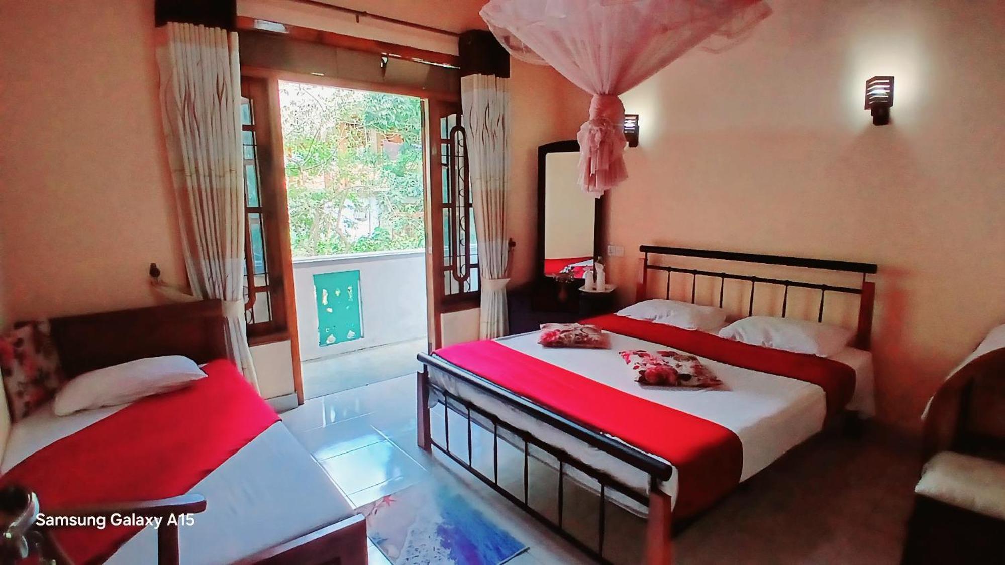 Jasmine Garden Inn Элла Экстерьер фото
