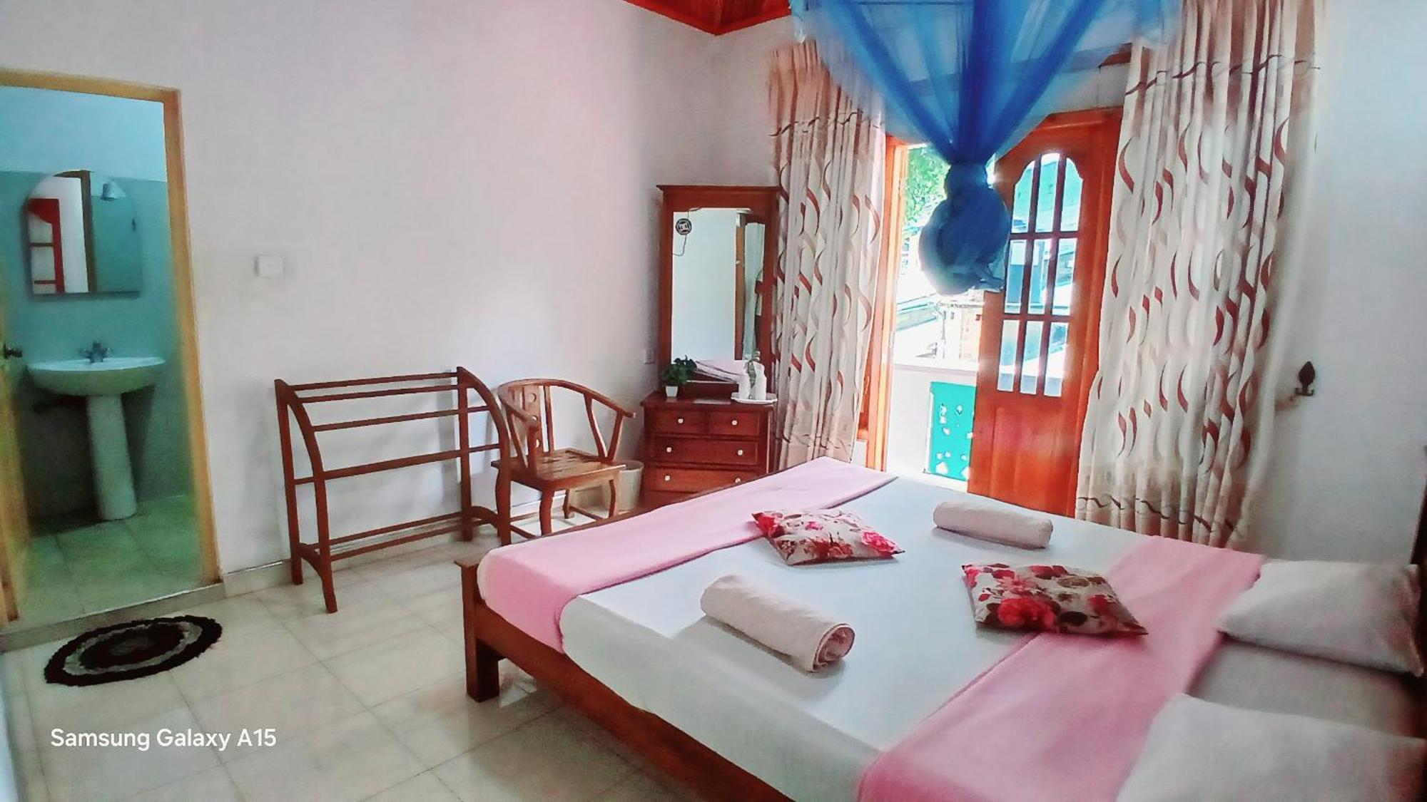 Jasmine Garden Inn Элла Экстерьер фото