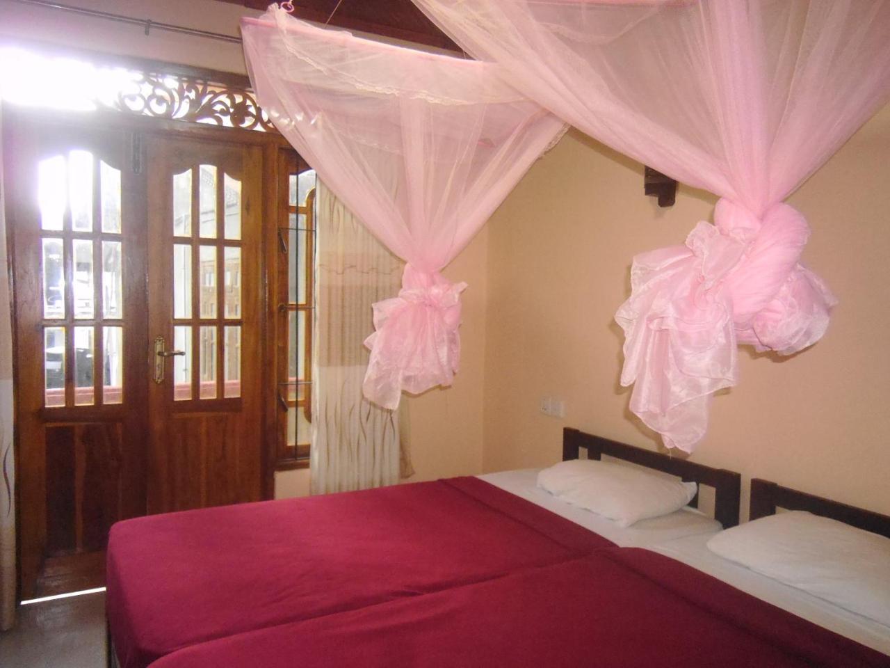 Jasmine Garden Inn Элла Экстерьер фото
